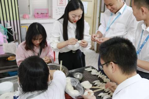 九九重阳 金海岸娱乐“践行孝道，始于足下”