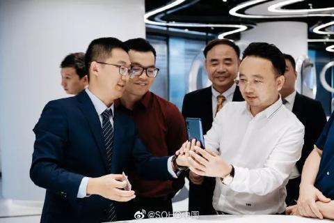 秋日餐叙 共叙商机|金海岸娱乐董事长李厚德受邀参加丽泽SOHO秋日餐叙