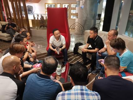 让中国企业家更有眼界——金海岸娱乐创始人李厚德率领企业家学员游学越南站