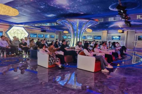 探访培育钻石，为高科技赋能！金海岸娱乐团队赴科微之星观摩学习