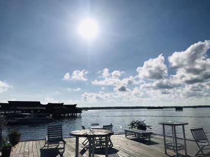 金海岸娱乐：互联网时代下的模式变革
